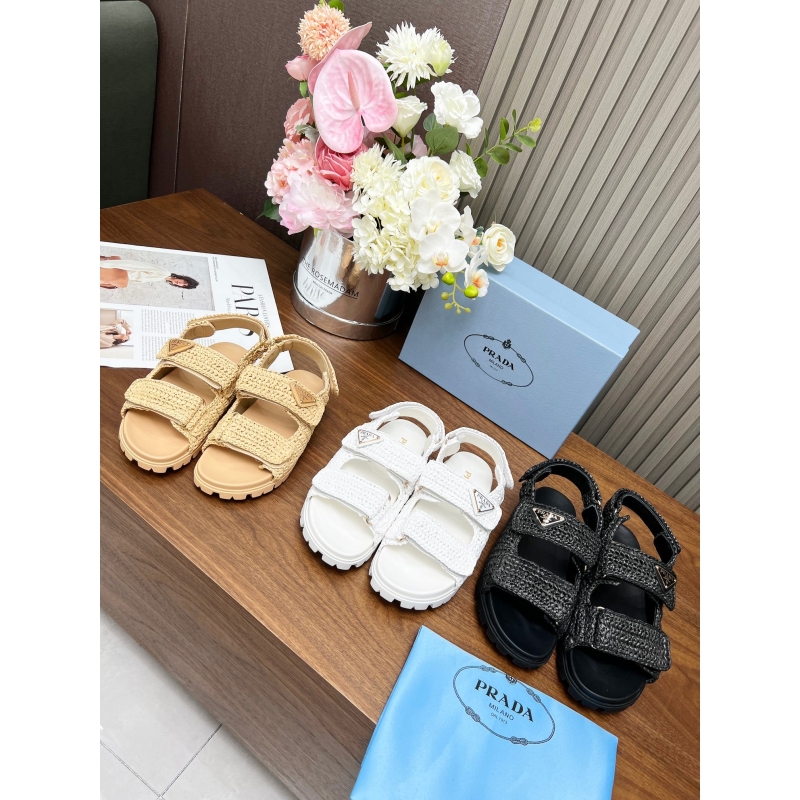 Pra*a sandals